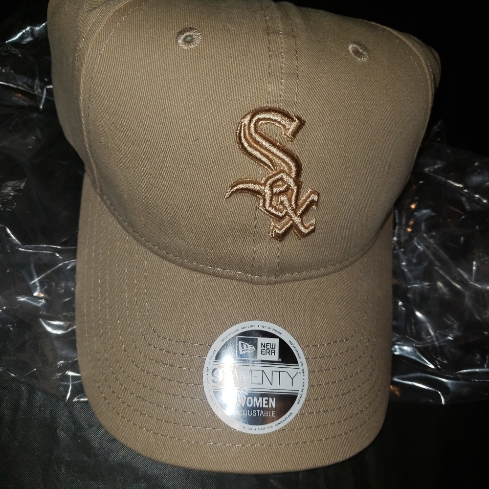 Brand new womans white sox hat